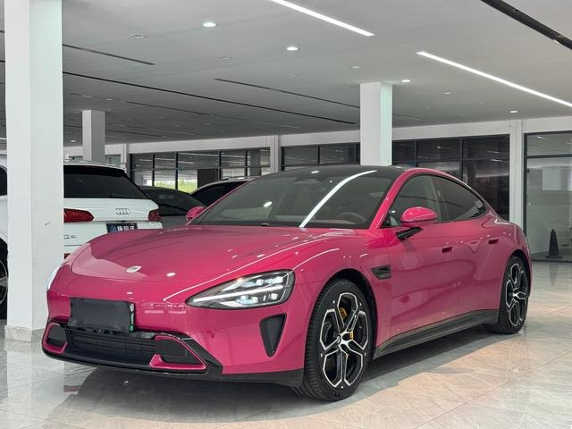 Модель Xiaomi SU7 2024