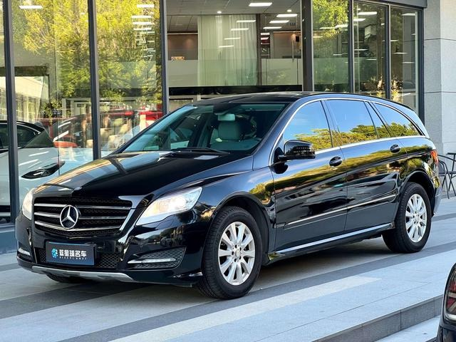 2014 Mercedes-Benz R-Class R 320 4MATIC