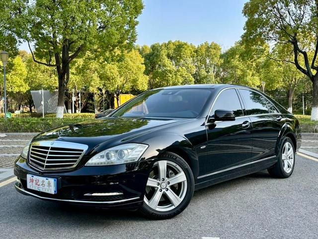 2012 Mercedes-Benz S-Class S 300 L Luxury