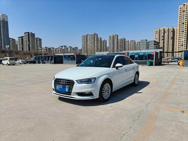Audi Q5 2.0TFSI 2011 года