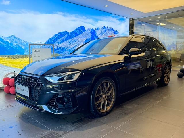 2022 Audi A4 (Imported) Avant 40 TFSI